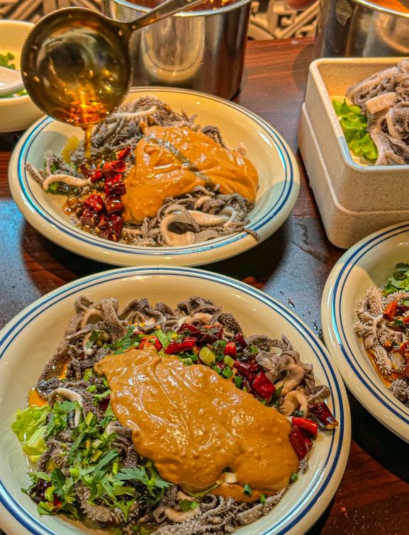 市井：揭秘老北京爆肚的香脆哲学冰球突破豪华版手机版从宫廷到(图2)